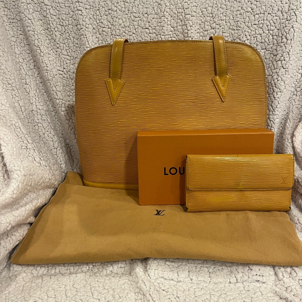 Louis Vuitton Yellow Epi Leather! Shoulder Bag, Dustbag, Wallet and Box Bundle!